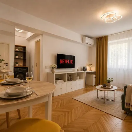Apartment 1-bedroom Near Opera & Cismigiu Gardens *